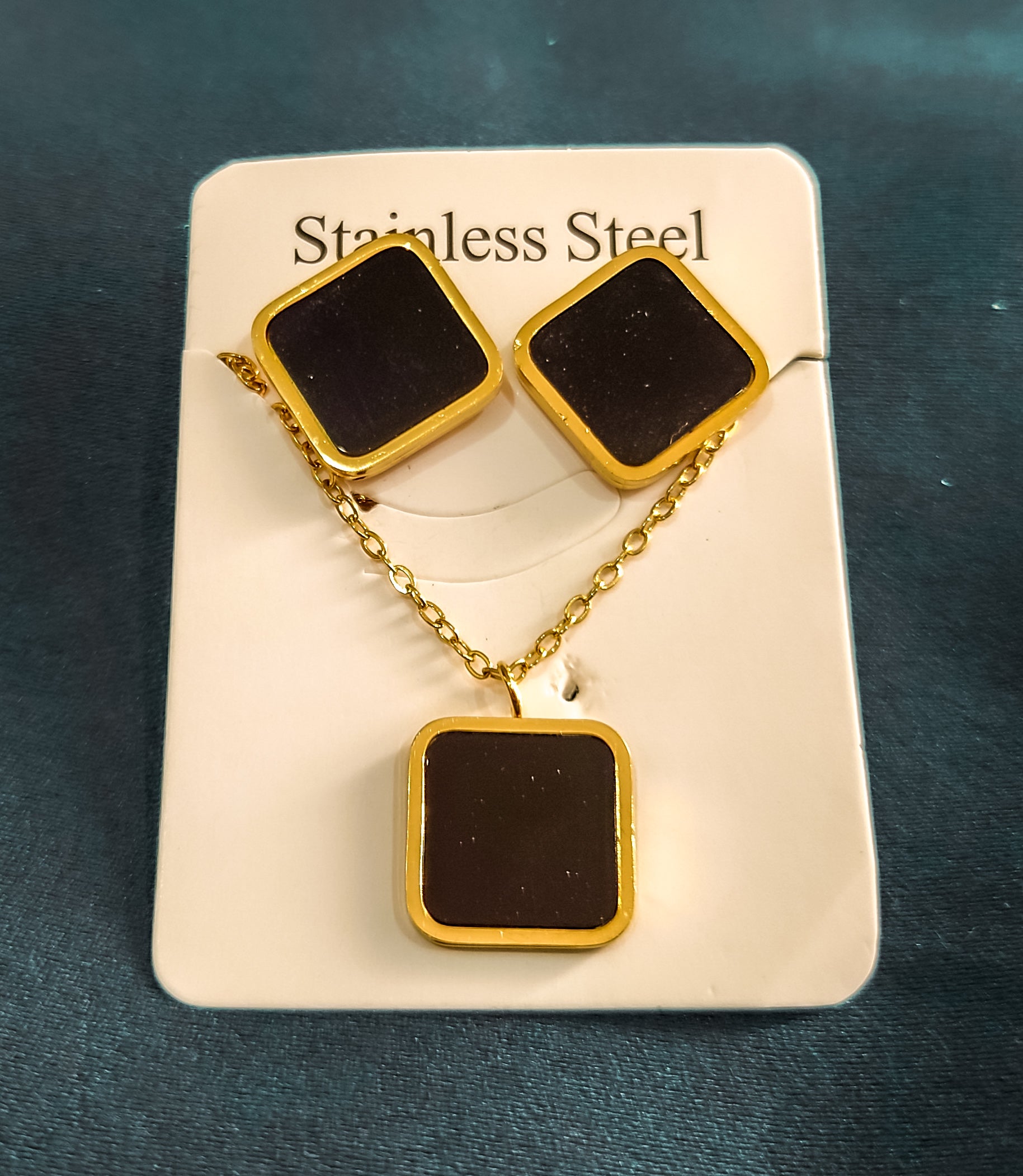 Earrings & Necklace