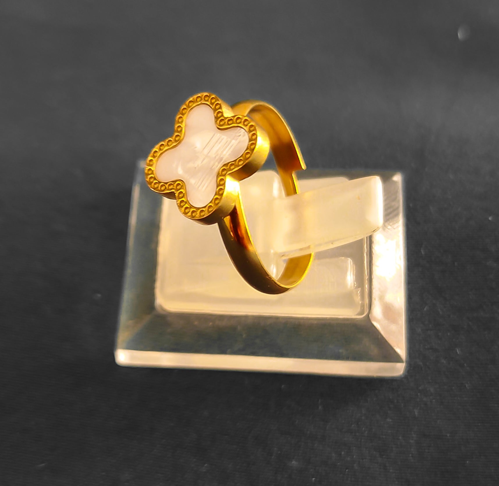 Ring