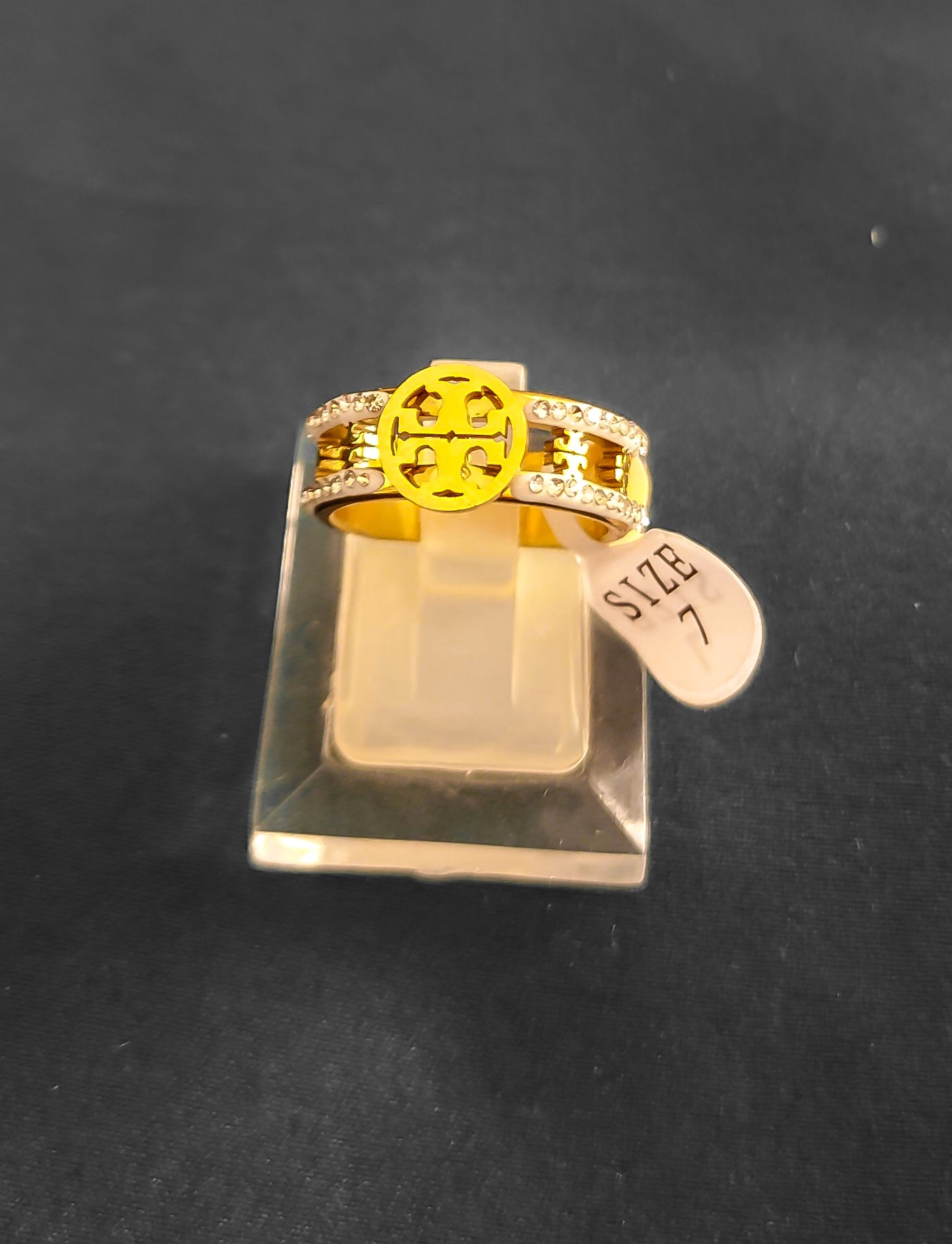 Ring