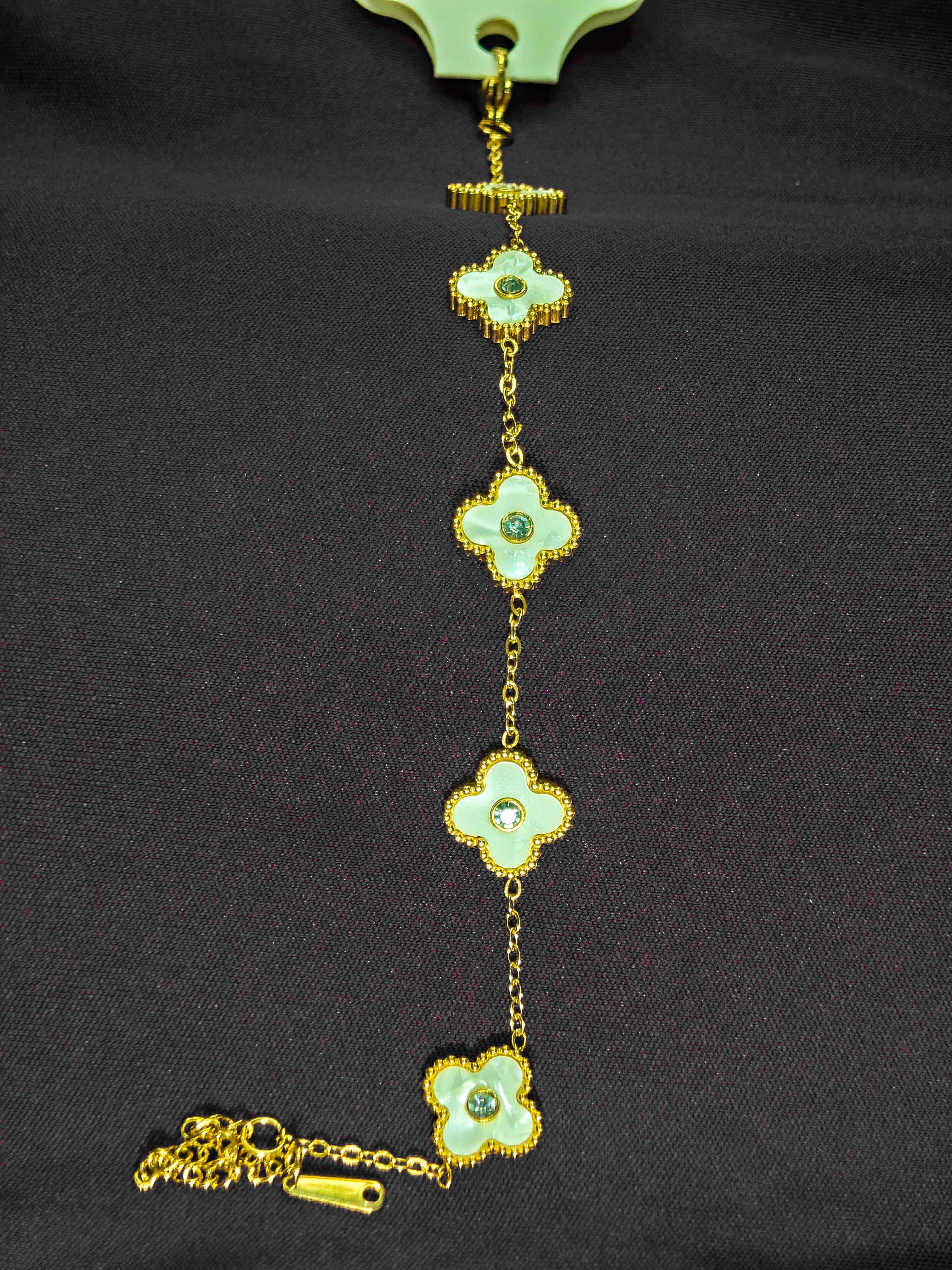 Bracelet